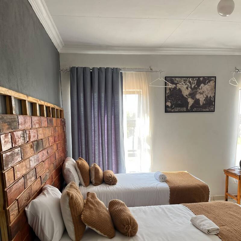 Ensuite Room1 

R500